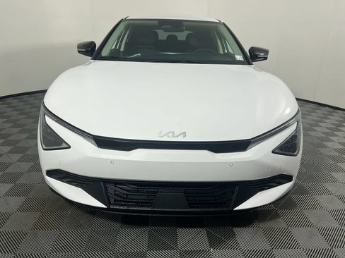 New 2026 Kia EV6 Light RWD image 10
