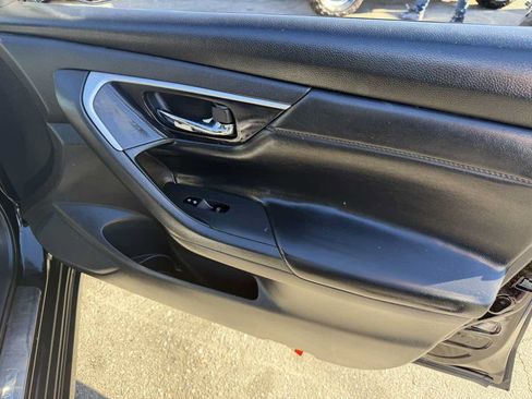 Used 2016 Nissan Altima 2.5 SL FWD image 13