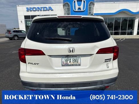 Used 2018 Honda Pilot Touring image 11