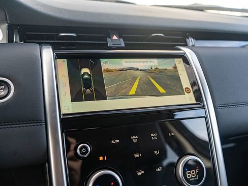 Used 2023 Land Rover Discovery Sport S image 30