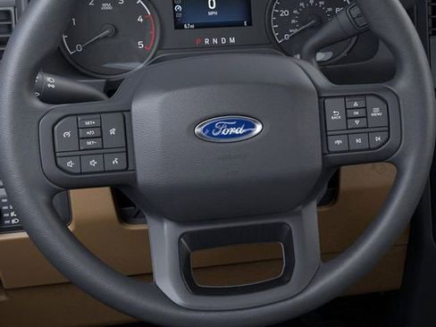New 2026 Ford F350 XLT w/ FX4 Off-Road Package AWD/4WD image 12