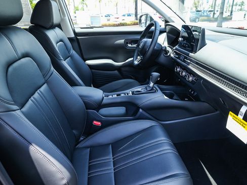New 2026 Honda HR-V EX-L image 18