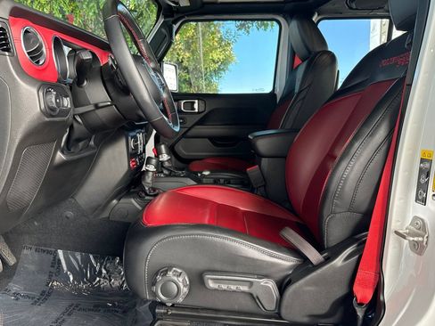 Used 2023 Jeep Wrangler Unlimited Rubicon 392 AWD/4WD image 10