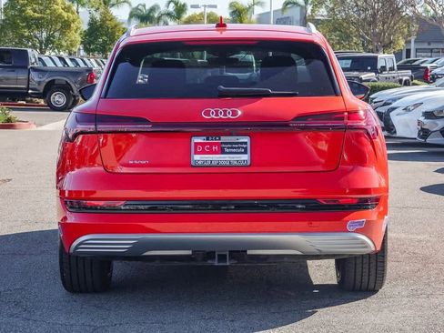 Used 2019 Audi e-tron Prestige w/ Prestige Package image 5