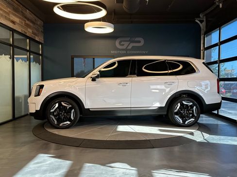 Used 2024 Kia Telluride S w/ S Sunroof Package AWD/4WD image 6