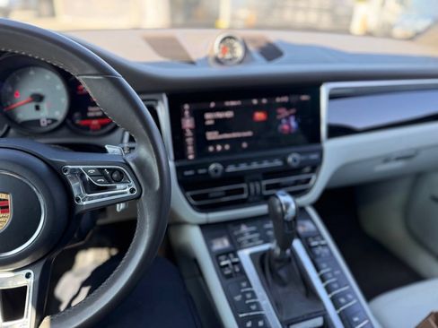 Used 2021 Porsche Macan S AWD/4WD image 8