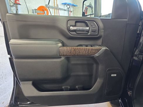 Used 2023 GMC Sierra 2500 Denali AWD/4WD image 25