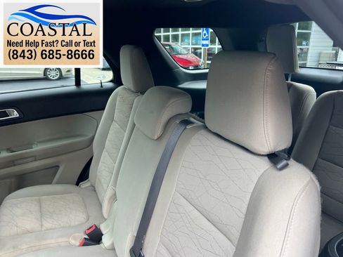 Used 2014 Ford Explorer FWD image 16