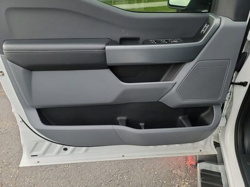 Used 2022 Ford F150 XLT w/ XTR Package image 11