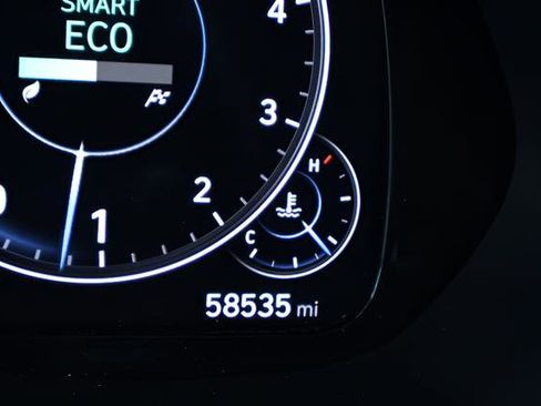 Used 2022 Hyundai Palisade Calligraphy FWD image 2
