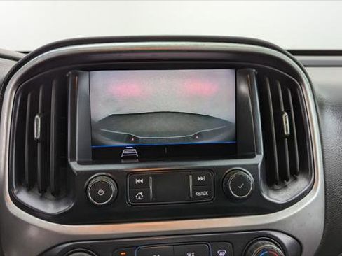 Used 2022 Chevrolet Colorado LT w/ Fleet Safety Package image 23