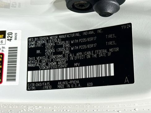 Used 2025 Toyota Sienna LE image 31