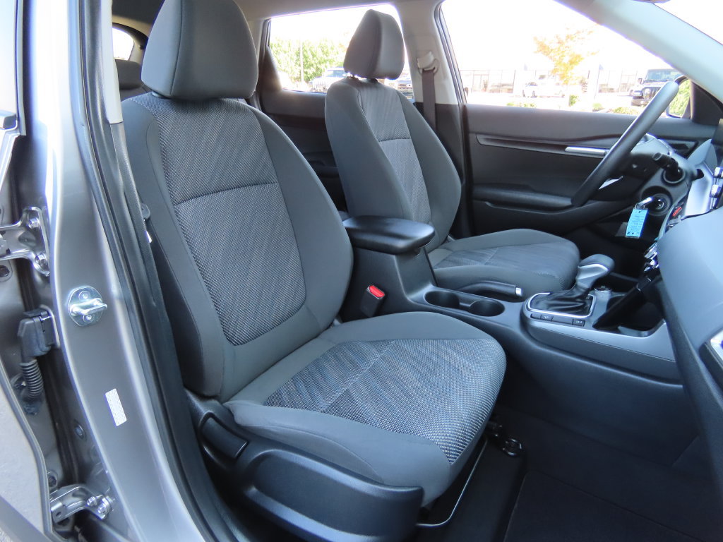 Used 2024 Kia Seltos LX AWD/4WD image 29