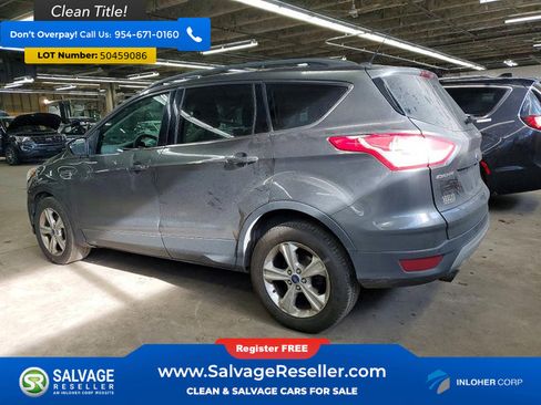 Used 2015 Ford Escape SE w/ Equipment Group 201A image 3