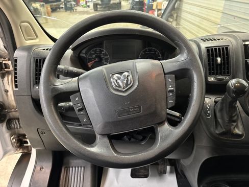 Used 2018 RAM ProMaster 2500 FWD image 11