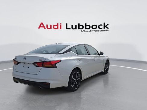 Used 2024 Nissan Altima 2.5 SR image 8