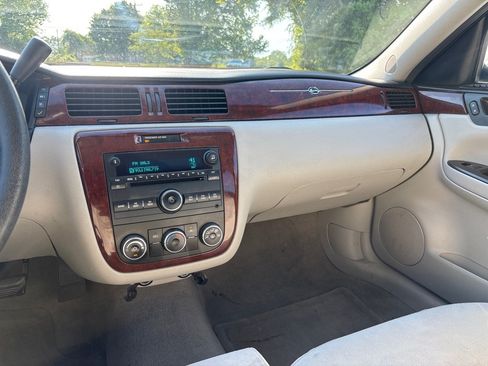 Used 2008 Chevrolet Impala LS FWD image 14