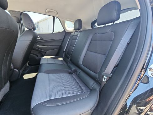 Used 2024 Chevrolet Trax LT w/ Driver Confidence Package FWD image 22