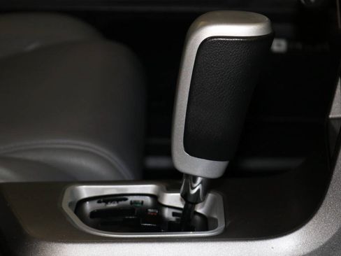 Used 2017 Toyota Sequoia Limited w/ Safety & Convenience Package AWD/4WD image 64