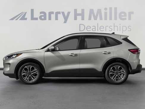 Used 2021 Ford Escape SEL w/ Technology Package FWD image 3