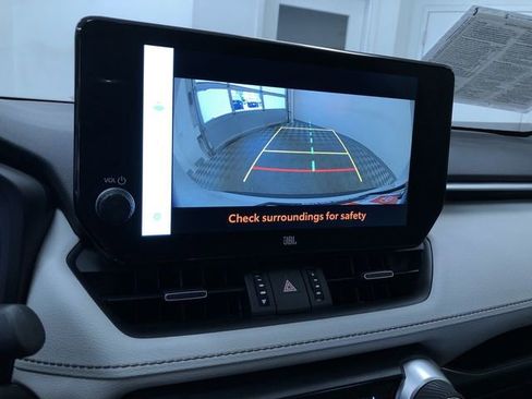 Used 2023 Toyota RAV4 Limited image 27