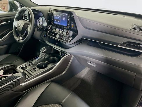 Certified 2022 Toyota Highlander XSE image 26