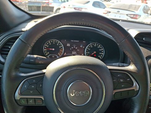 Used 2020 Jeep Renegade Altitude image 19