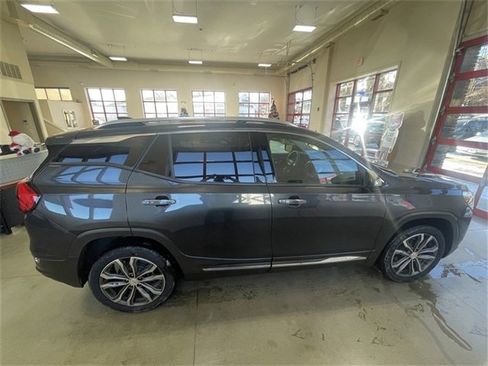 Used 2019 GMC Terrain Denali w/ Driver Alert Package II image 8