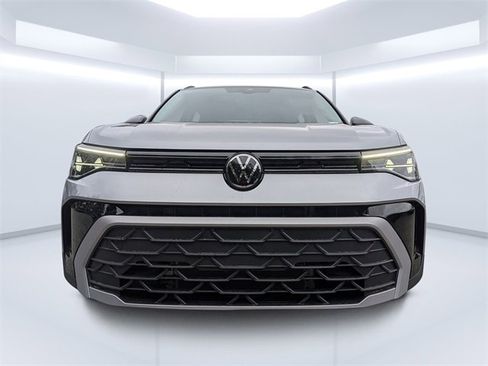 New 2026 Volkswagen Taos S image 8