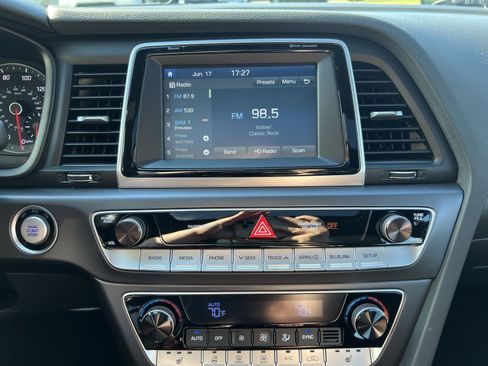 Used 2018 Hyundai Sonata Sport FWD image 18