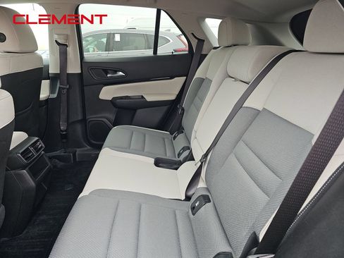 Used 2024 Honda Prologue EX image 4