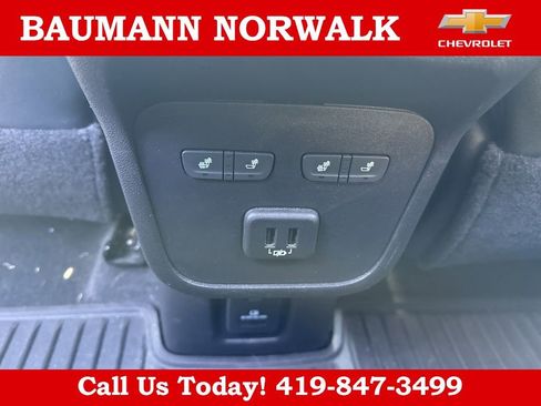 Used 2019 Chevrolet Equinox Premier image 25