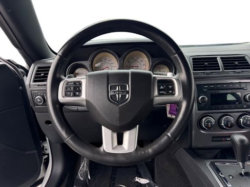 Used 2012 Dodge Challenger R/T RWD image 12