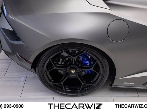 Used 2023 Lamborghini Huracan Tecnica RWD image 38