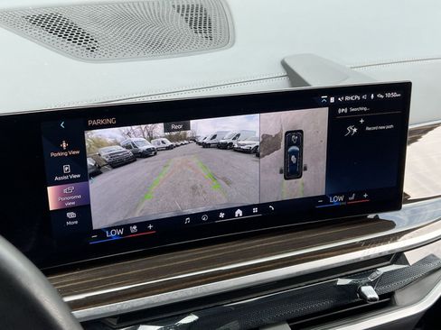 Used 2025 BMW X7 xDrive40i AWD/4WD image 17