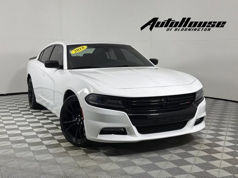 Used 2018 Dodge Charger SXT Plus w/ Blacktop Package RWD image 1