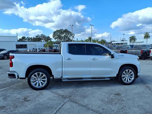 Used 2019 Chevrolet Silverado 1500 High Country w/ Technology Package image 8