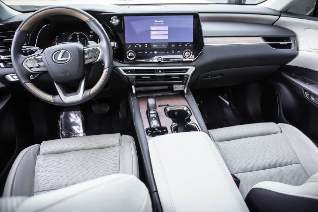 Used 2023 Lexus RX 350 AWD/4WD image 18