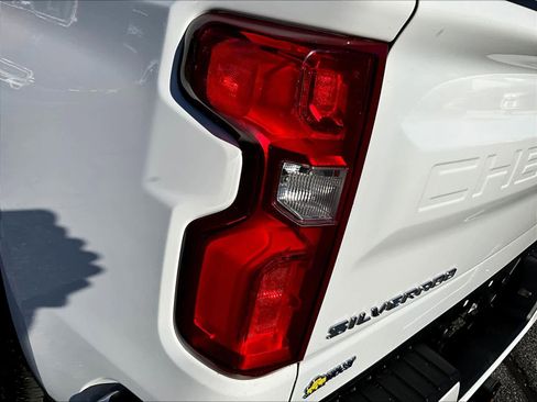 Used 2023 Chevrolet Silverado 1500 RST image 33