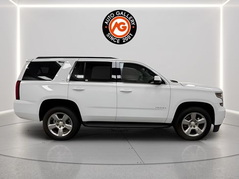 Used 2018 Chevrolet Tahoe LT w/ Luxury Package RWD image 15