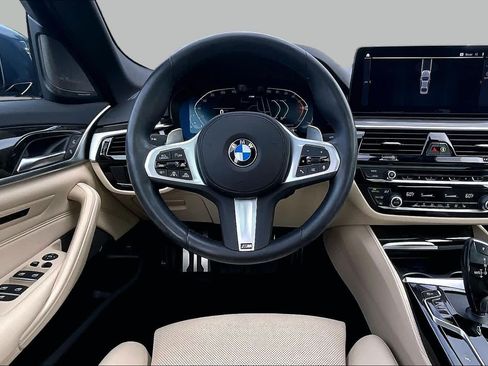Certified 2023 BMW 540i w/ M Sport Package RWD image 6