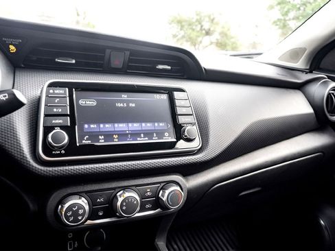 Used 2025 Nissan Kicks Play S image 23