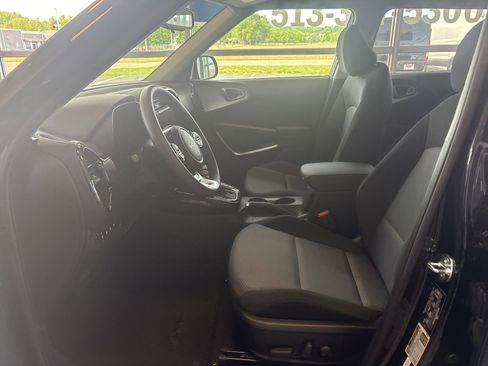 New 2025 Kia Soul S image 9
