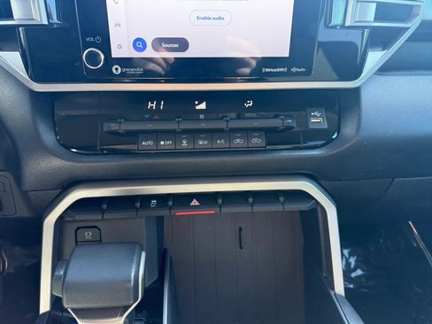 Used 2022 Toyota Tundra SR5 w/ SR5 Convenience Package image 15