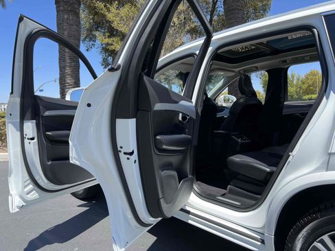 Used 2022 Volvo XC90 T5 Momentum AWD/4WD image 62
