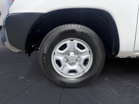 Used 2013 Toyota Tacoma 2WD Regular Cab image 25
