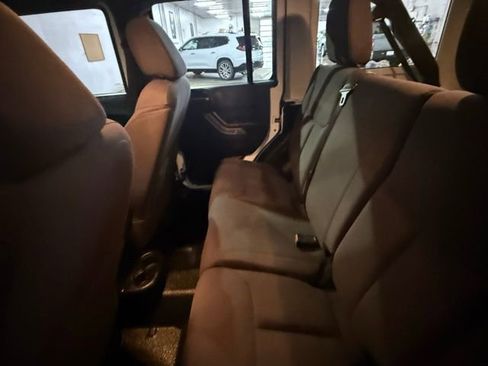 Used 2014 Jeep Wrangler Unlimited Sport w/ Quick Order Package 24S image 27