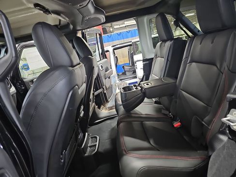 New 2026 Jeep Wrangler Rubicon image 13