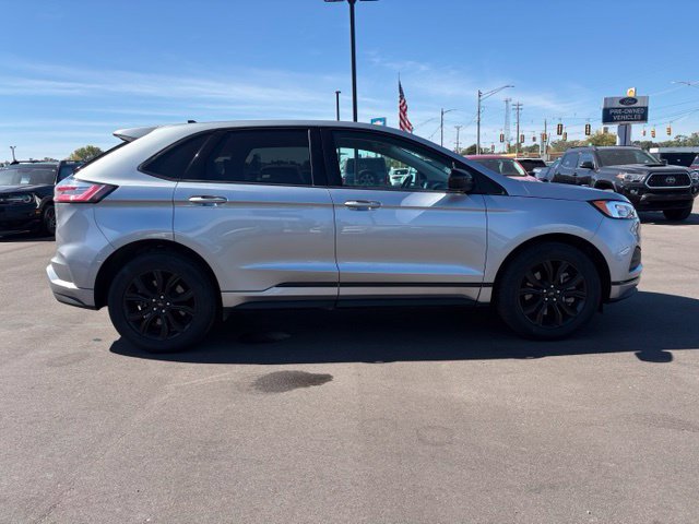 Certified 2024 Ford Edge SE w/ Black Appearance Package AWD/4WD image 8