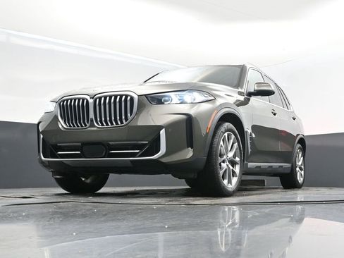 Certified 2025 BMW X5 xDrive40i w/ Premium Package image 38